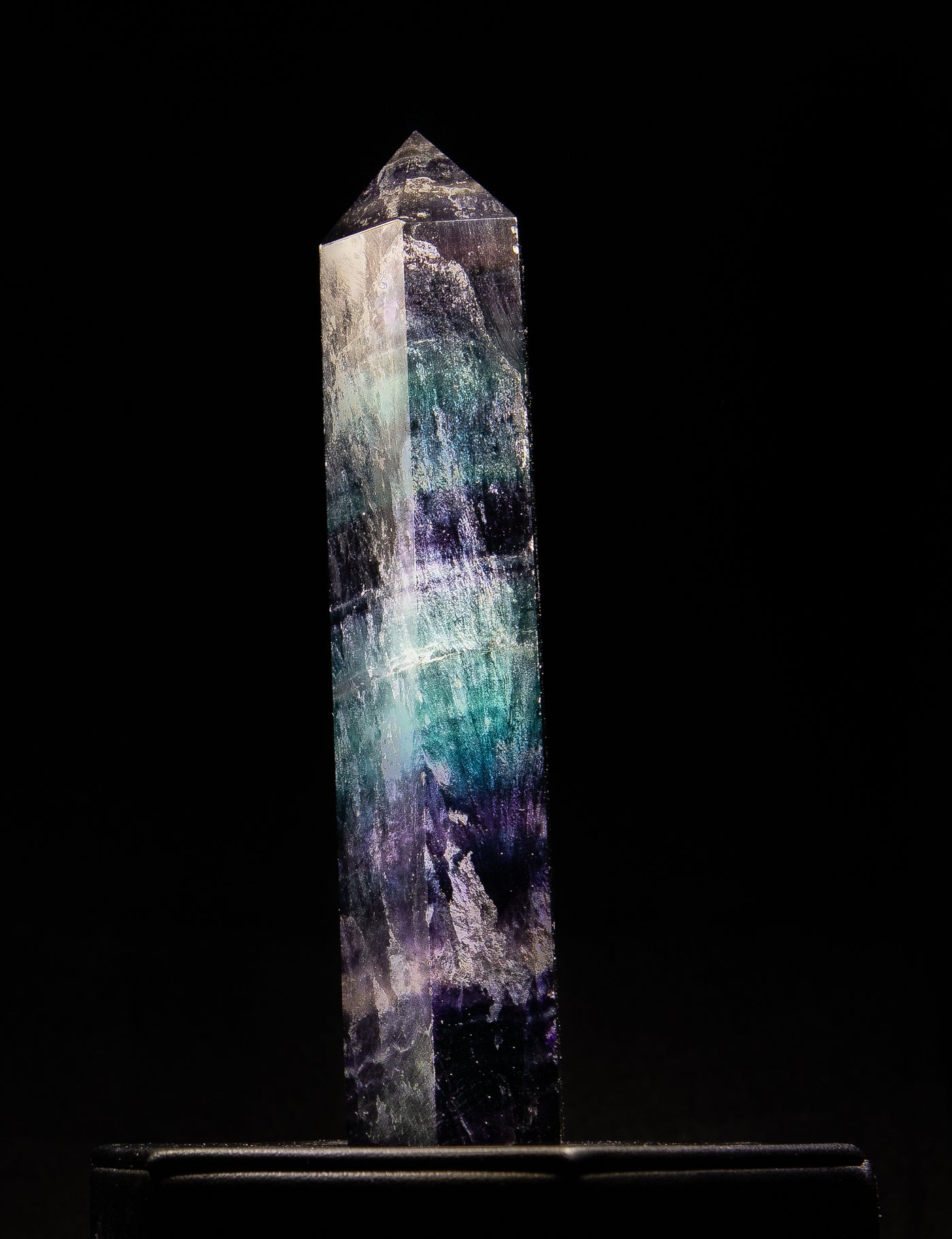 048 Rainbow Fluorite Obelisk 267 g 5x1in