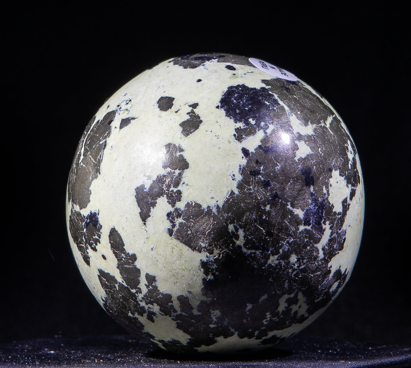 210 Serpentine Sphere 323 g 2.5x7.5in