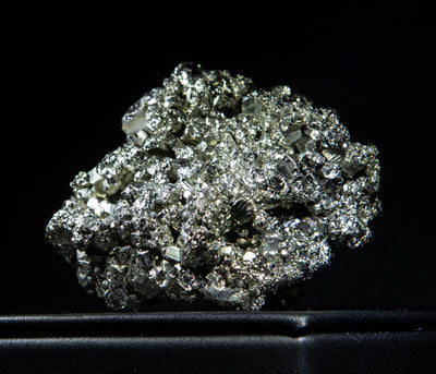 250 Pyrite 143 g 2.5x2.25in