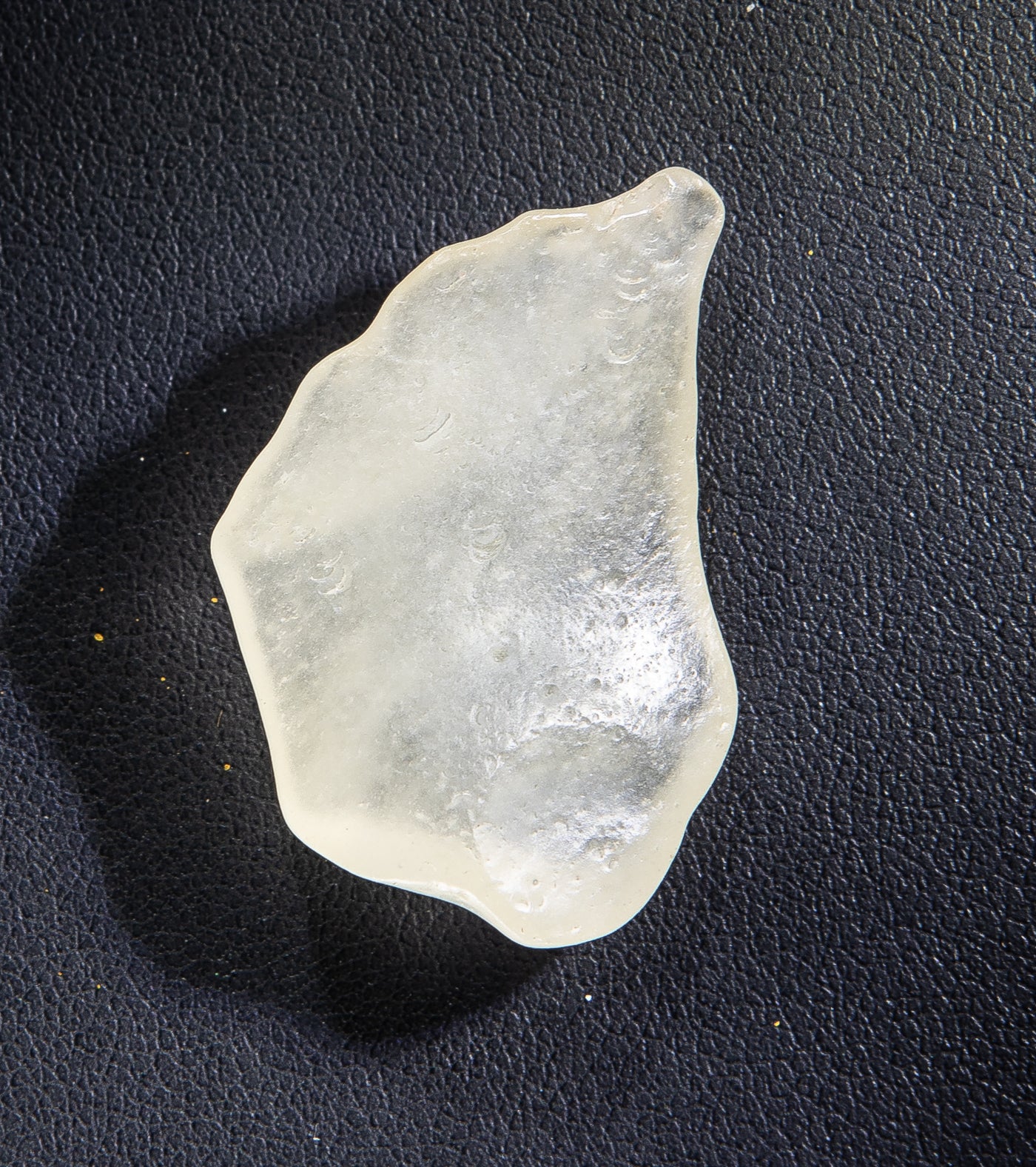 353 Libyan Desert Glass 5.1 g 3.5 2.3 cm