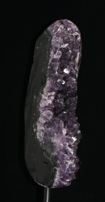 652 Amethyst on Stand 3.2LB 11IN X 4IN